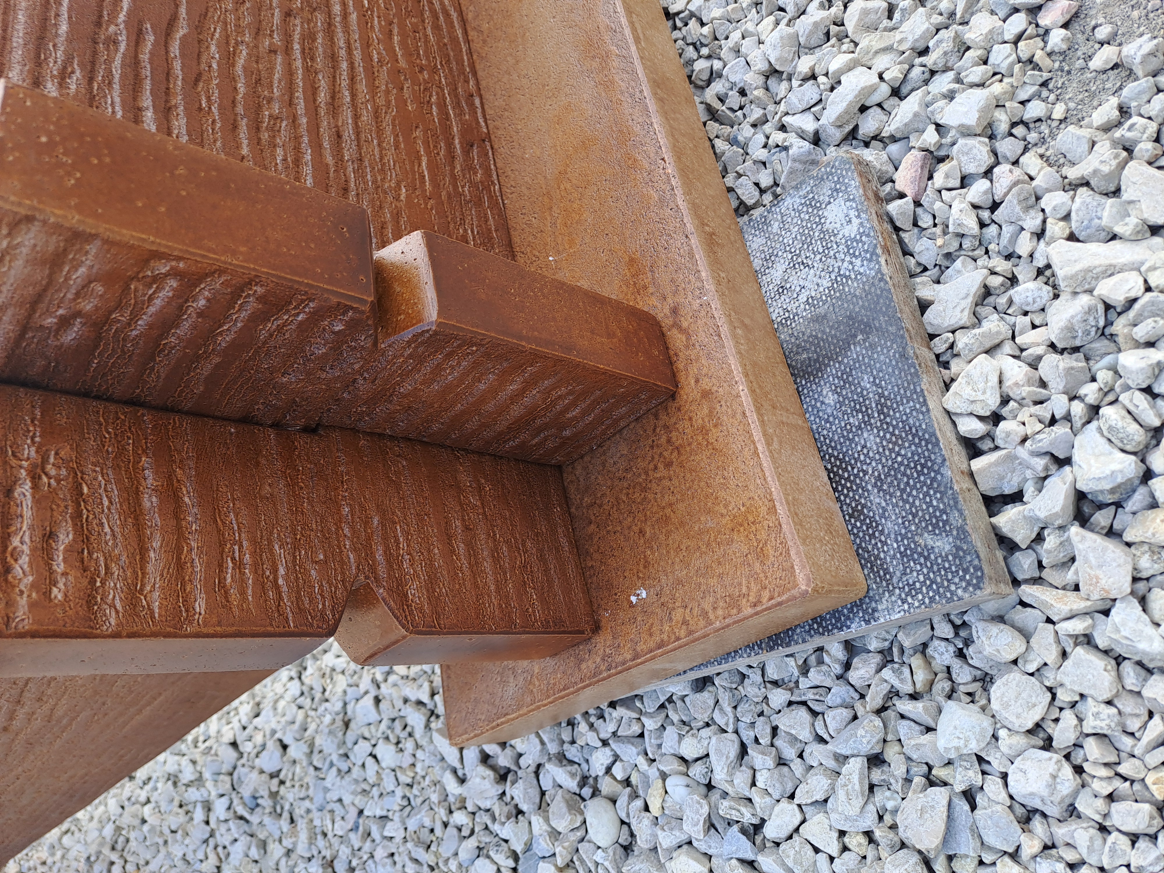 Faerezetes sír egyedi megrendelésre